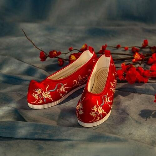 Womens All-match Embroidered Shoes Flat-bottomed Height-increasing Shoes Collocation Bow Shoes Chinese Classical Dance Shoes