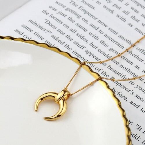 European Fashion Moon Necklace Women Jewelry Choker Charm Gold Chain Sliver Color Crescent Pendant Necklaces For Friends Gifts
