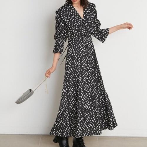 Japanese Temperament Print Midi Dress V-neck Lace-up Pleated Design Robe Femme 2021 Fall Chic Puff Sleeve Elegant Vestidos Mujer
