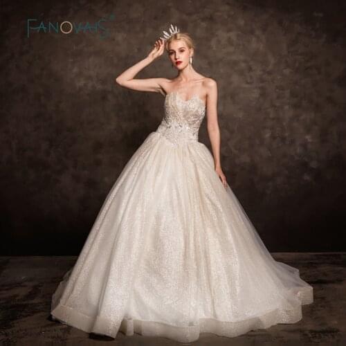 Vintage Wedding Dress 2020 Elegant Shiny Crystal Beaded Ball Gown Wedding Gowns gelinlik Bride Dress Strapless Bridal Gown