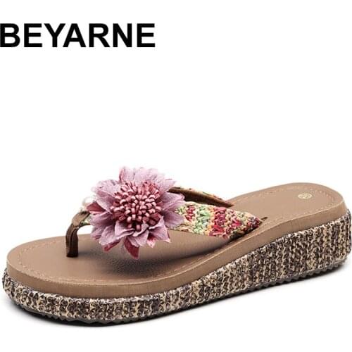 BEYARNE Beach shoes seaside thick slope black flip flops women feet soft fingers outside casual ladies shoes sandals slippers