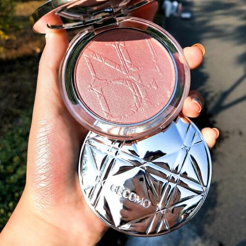 2021New High-gloss Powder Foundation Silkworm Three-dimensional Trimming Plate Blush Pores Gold Highlighter