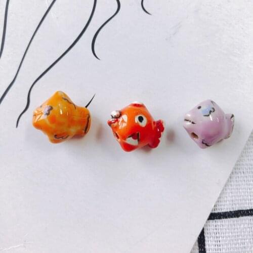 DIY jewelry accessories three-dimensional hand-painted clownfish goldfish straight hole loose beads