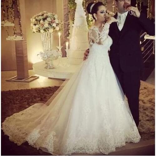 Vestidos de Noiva Sexy See Through Back Long Sleeves Wedding Dress 2018 Hot Lace Appliques Pearls Robe de Mariage Custom Made