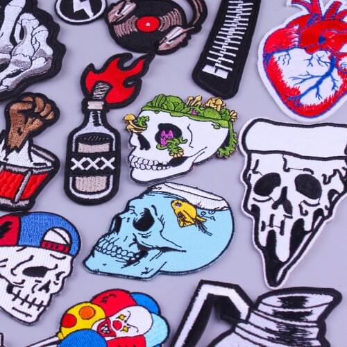 Skull Patches Iron-On Embroidered Patches For Clothing DIY Rock Stripes Patches On Clothes Ironing Applique Clothing Punk Badges