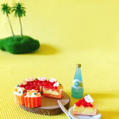 New~ 8 pcs strawberry teddy cakes/miniatures food/lovely cute/fairy garden gnome/moss terrarium/bonsai/dessert/doll house decor