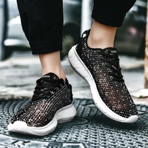 Fashion Men Shoes Leisure Summer Super Light Breathable Woven Mesh Shoes Black Casual Shoes Men Sneakers Soft Mens Trainers