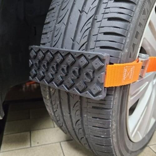 LEEPEE 2PCS Tire Chain Straps Durable PU Anti-Skid With Bag Emergency Snow Mud Sand For Snow Mud Ice Car Tire Traction Blocks