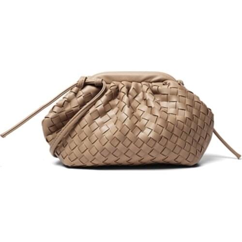 Bag female new trendy retro woven cloud bag net red fashion one-shoulder messenger holding dumpling bag