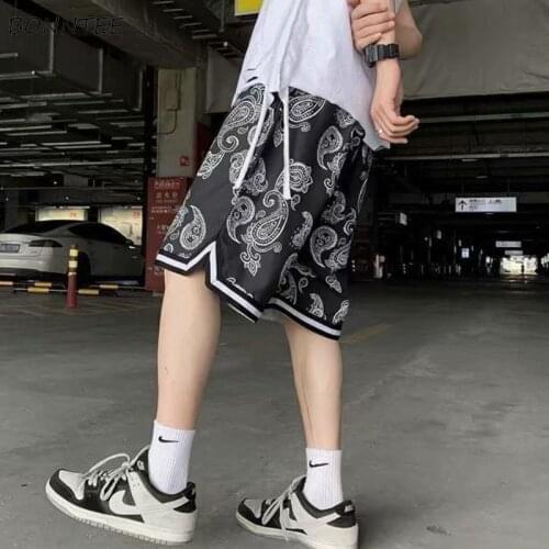 Fashion Summer 2021 Shorts Hip Hop Casual Harajuku Streetwear Shorts Men Bandana Pattern Bottoms Elastic Wais man Casual pants