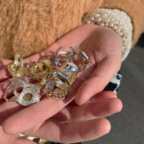 New Vintage Exquisite Zircon Chain Rings Female Shiny Temperament Women Ring Palace Style Girls Party Gifts Jewelry Accessories