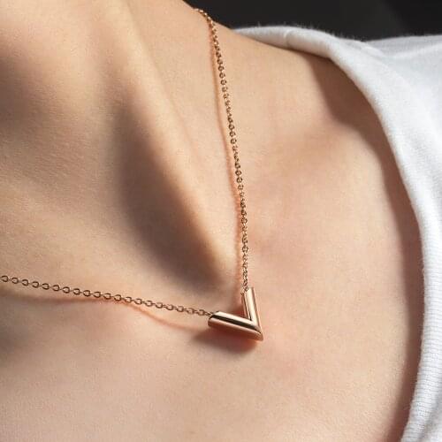 Simple Tiny Chain Necklace Fashion Arrow Round Cake Love Gold Silver Color Roman Numeral Chokers Pendant Necklace Women Jewelry