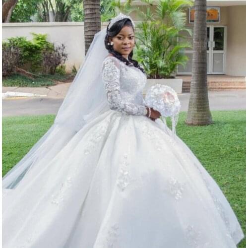 White Wedding Dress Princess Ball Gown Lace Beading Plus Size Bridal Gowns Jewel Neck Long Sleeves African Lady Marriage Dresses