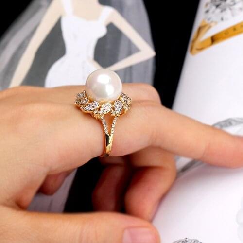 Bride Talk Flower Shape Cubic Zirconia Large Pearl Ring Female Delicate Fingers Jewelry For Women Banquet Gift Accessories