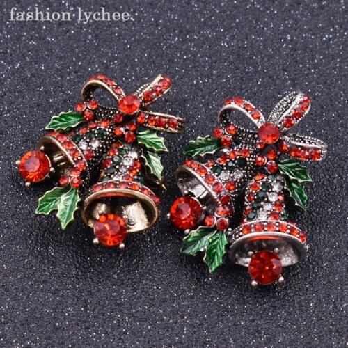 Fashion Lychee Brooches For Men