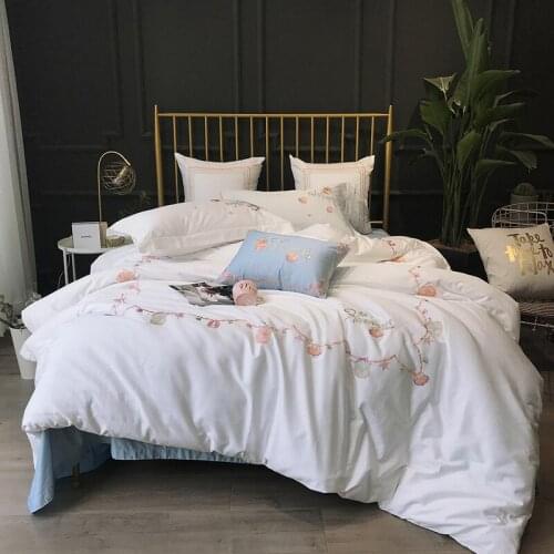 New White 80S Egyptian cotton Embroidery Royal Bedding sets Queen King Wedding Duvet cover Bed sheet set Pillowcases 4/6pcs