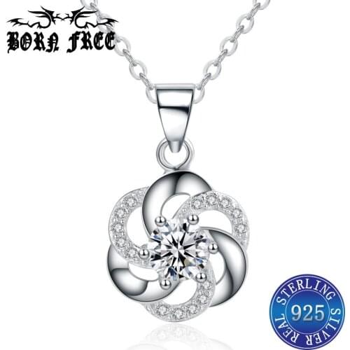 Born Free/奔放 Women's Medallions