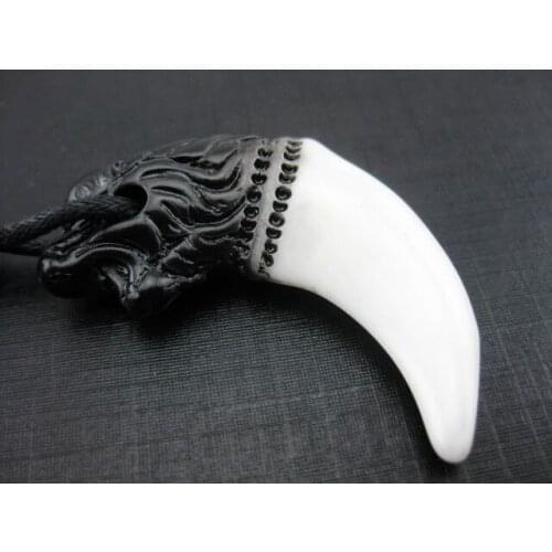 FREE SHIPPING 4 pcs yqtdmy handmade Imitation wholesale lion Retro Carved resin wax cord men jewelry