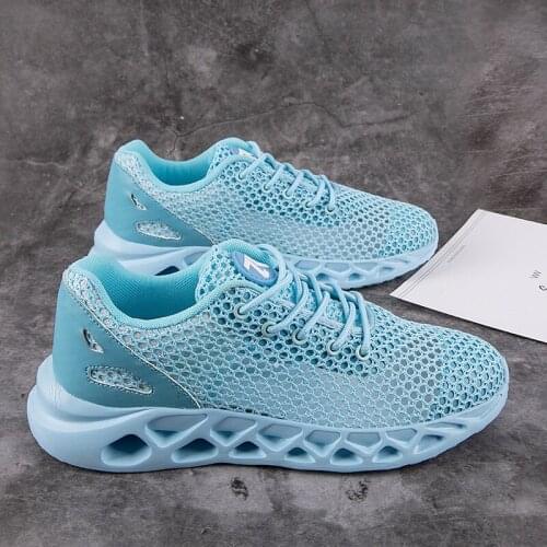 Mesh Men Casual Shoes Summer Outdoor Water Sneakers Men Trainers Non-slip Climbing Hiking Shoes Breathable Mens Treking Shoe