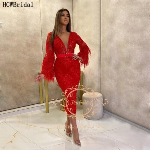Charming Red Short Prom Dresses With Feathers Long Sleeves V Neck Sheath Tea Length Plus Size Formal Dress Women Party Gowns