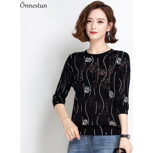 2021 New Womens T-shirts Summer Half Sleeve Thin Knit Top Rose Print Hollow Crop Top Black/White Woman T-shirts