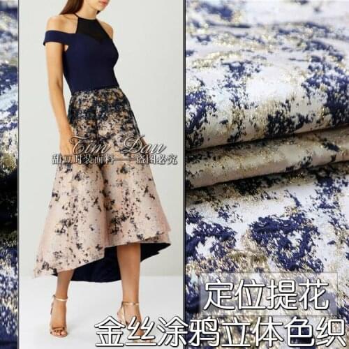 Three-dimensional gold jacquard fabric graffiti dress sub-jacket garment color-dyed fabric fashion gold jacquard fabric