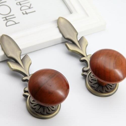 2Pcs Europe Curtain Hooks Tiebacks Straps Tassel Brush Hanger Coat Hat Holder Hook Curtain Accessories Holdback Pothook Decor