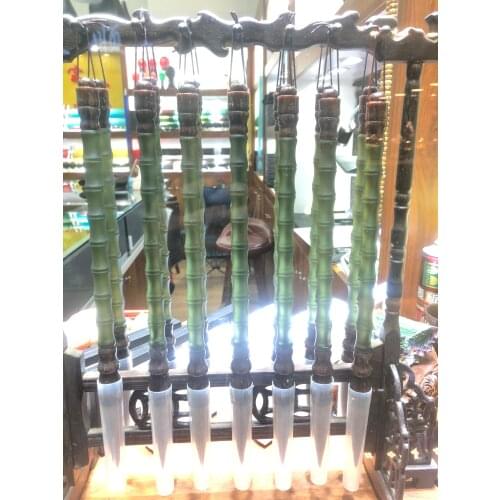 1Pcs Natural crystal made into a brush, super cultural flavor