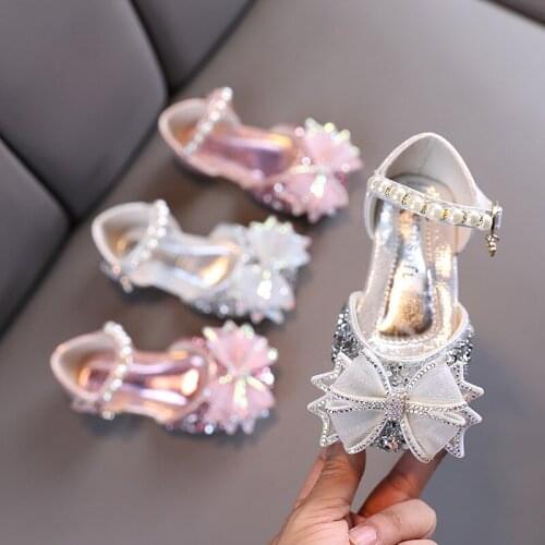 2021 Girls Sandals Rhinestone Pearl Butterfly Dance Kids Shoes Children Flat Princess Shoes Glitter Leather Party Dress Wedding