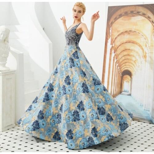 Gorgeous Brilliant Wedding Dress Tulle Rhinestone Deep V-Neck Sleeveless Backless Applique Dress