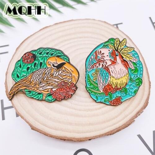Creative Animal Birds Enamel Pins Colorful Feathers Flowers Birds Brooches Alloy Badges Clothes Bags Accessories Jewelry Gifts