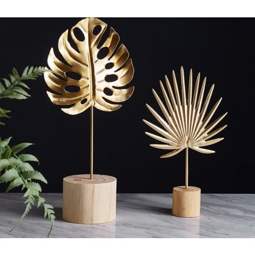 Nordic Gold Metal Tabletop Ornaments Home Decoration Accessories for Living Room Home Decor Modern Office Desktop Decor Gifts