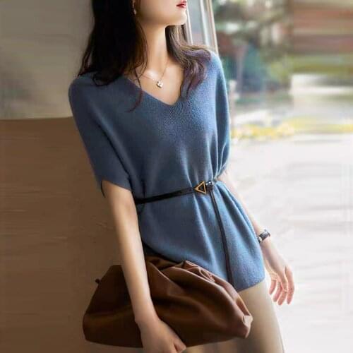 Room 210691 side row 1 (top)] non real shot net red picture V-neck solid color Pullover sleeveless knitted shawl 29