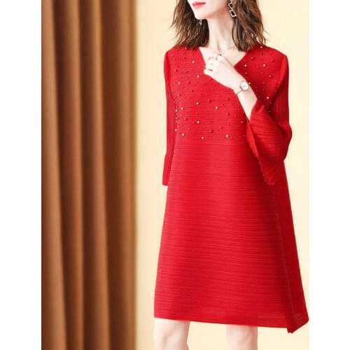 Plus Size Dress Beading Women Spring Summer Fashion Round Neck Flare Sleeve Stretch Miyake Pleats Loose Dress Above Knee
