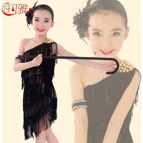 New Kids Latin Dance Dress Black/Blue/Red 3Colors Sequins Tassel Latin Dress For Girls Ballroom Dance Dress Top+Skirt+Arm Chain