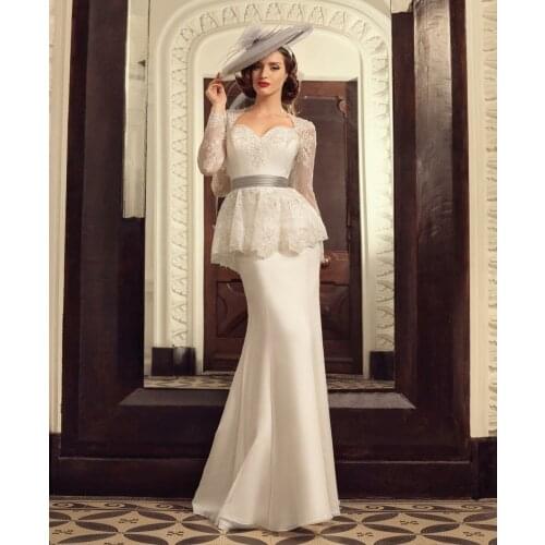 Vintage Long Sleeve Lace Wedding Dresses with Peplum Mermaid Open Back Robes De Mariée Bridal Gown For Women