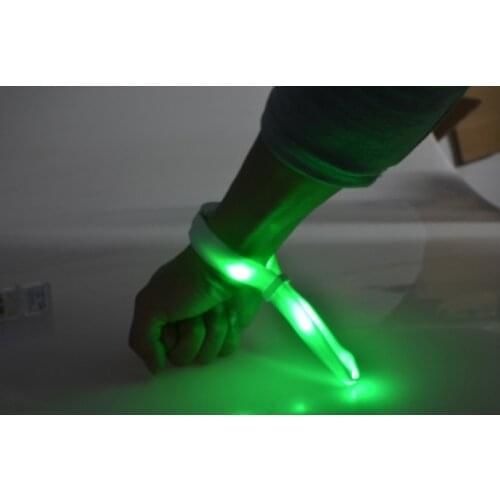 200PCS Sound Activated LED Glow Bracelet Light Up Glowing Wristband for Concerts Party Bars Culb Night Event Decoration lin4583