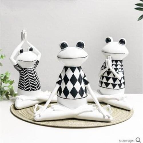 Beautiful frog crafts, animal yoga statue decoration, decorative artwork, home office restaurant table decoration