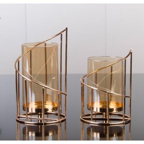 New Golden Iron Candle Holder European Geometric Candlestick Romantic Crystal Candle Cup Home Decoration Table Decoration