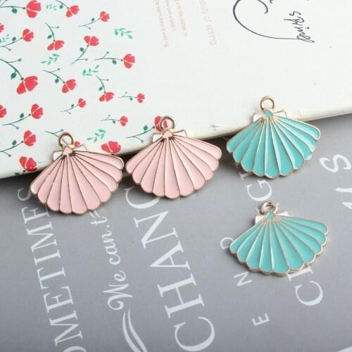 Newest Enamel Alloy Charms Fashoin Sea Shell Beauty Gril Dress Shape Oil Drop Gold Tone Metal Pendants Ornament Accessory 50pcs