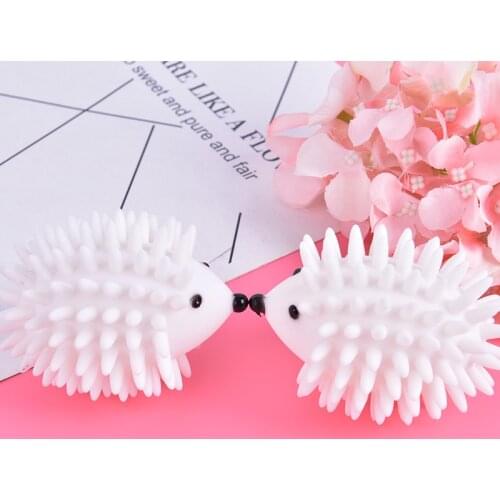 Floating Pet Fur Catcher Laundry Lint Hair Catcher for Washing Machine Magic Hedgehog Drying Ball Asesorio Para Laundry