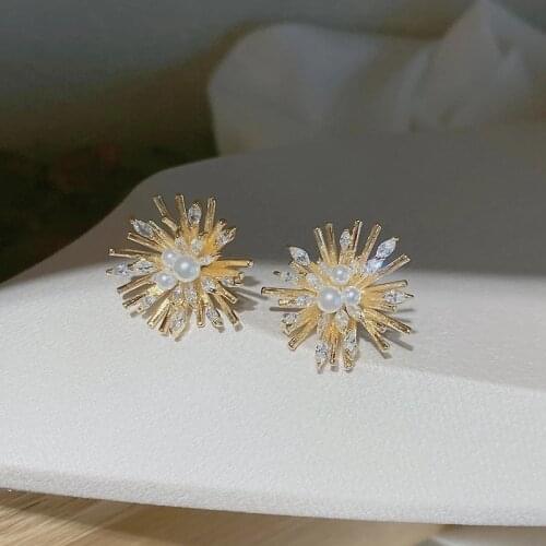 2021 Korean New Classic Zircon Fireworks Flower Stud Earrings For Women Girls Elegant Pearl Statement Oorbellen Jewelry