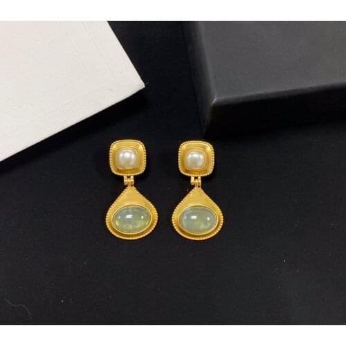 Vintage Gold Color Blue Stone Clip Earrings Marked Logo Earrings Drop Water egg Stone Cat eyes Earrings