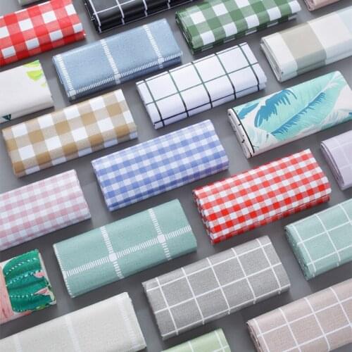 Waterproof, oilproof, and hot-proof PVC plastic tablecloth, small fresh printed lattice coffee table cloth
