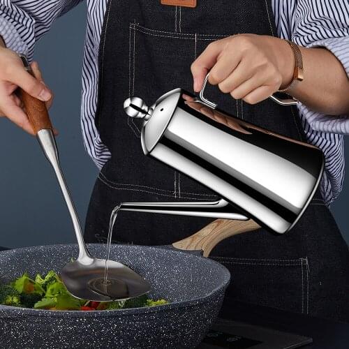 304 Stainless Steel Oil Pot Vinegar Dispenser Sauce Seasoning Can Olive Oil Container Kitchen Tool
