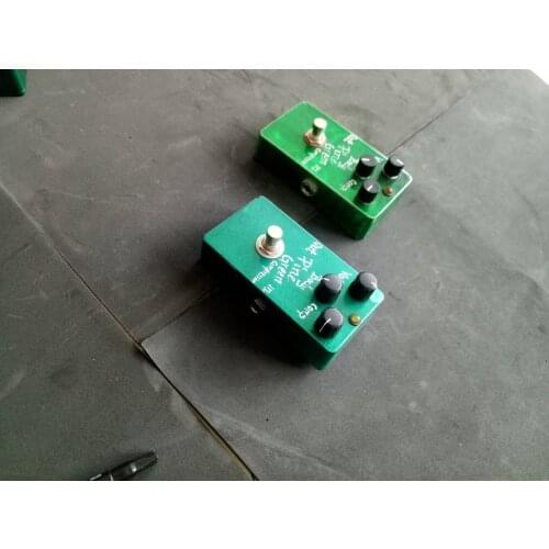 Hand-made ly-rock compression stompbox