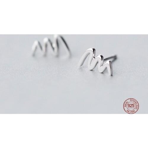 LKO 925 Sterling Silver Fashion Wave Heartbeat Stud Earring for Women Daily Minimalist Ocean Wave Earrings Jewelry Ornaments