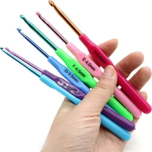6Pcs/set Multifunctional Plastic Handle Aluminum Crochet Hooks Knit Needles Metal Hook Crochet Template Kit Weave Craft