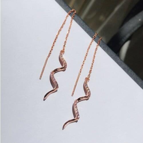925 Silver Needle Inlaid ZirconTassel Earring Womens New Snake Shape Wavy Long Style Elegant Advanced Earrings Fashion Jewelry
