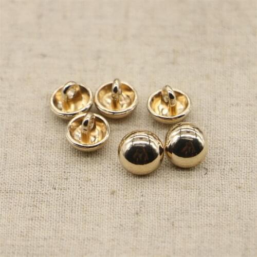 Metal button deduction dark invisible women 's mother clothes sweaters